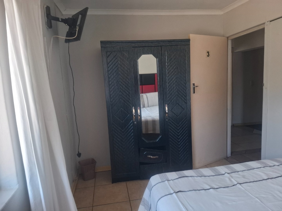 To Let  Bedroom Property for Rent in Kroonstad Central Free State